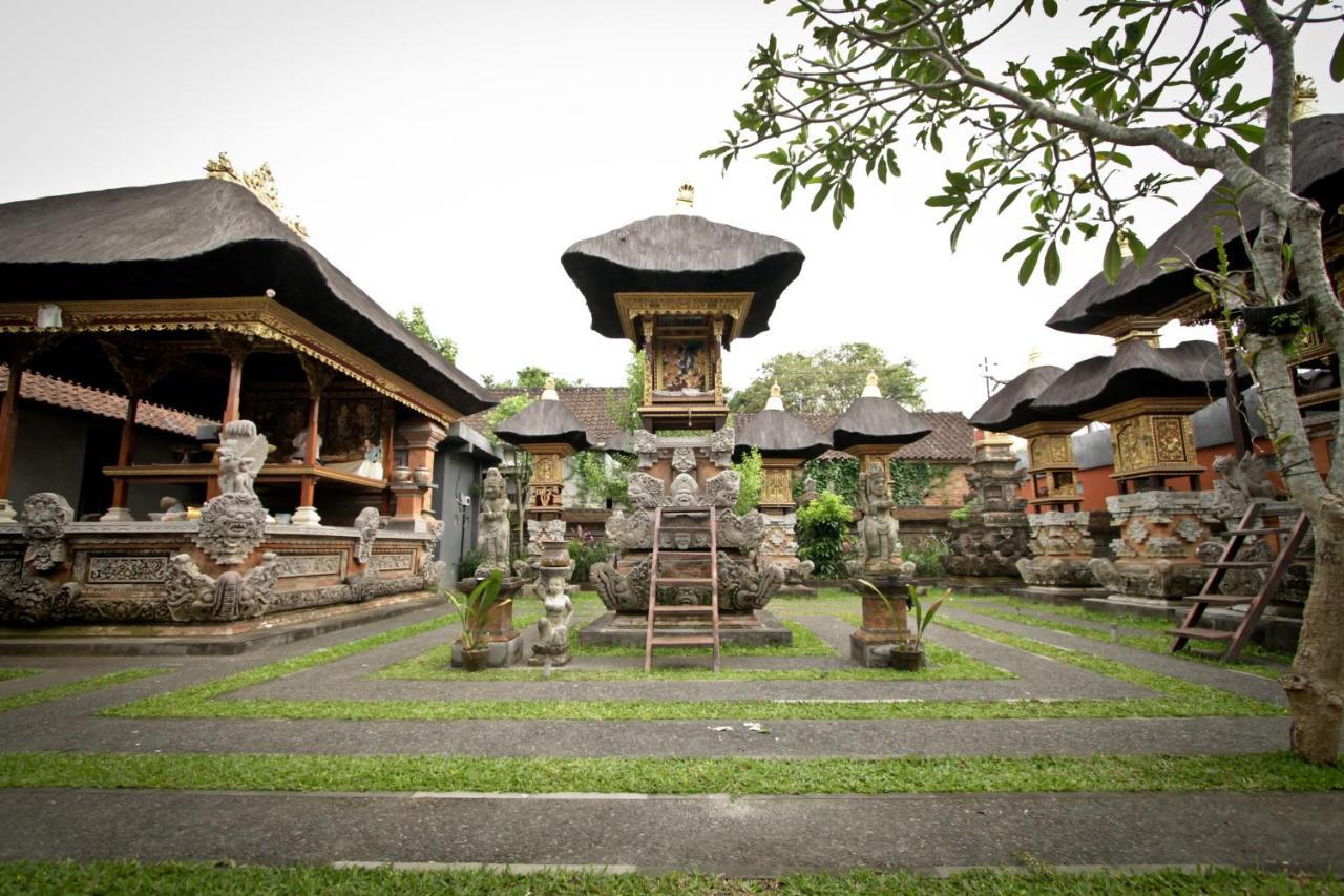 Wisma tamu Awan Bali House