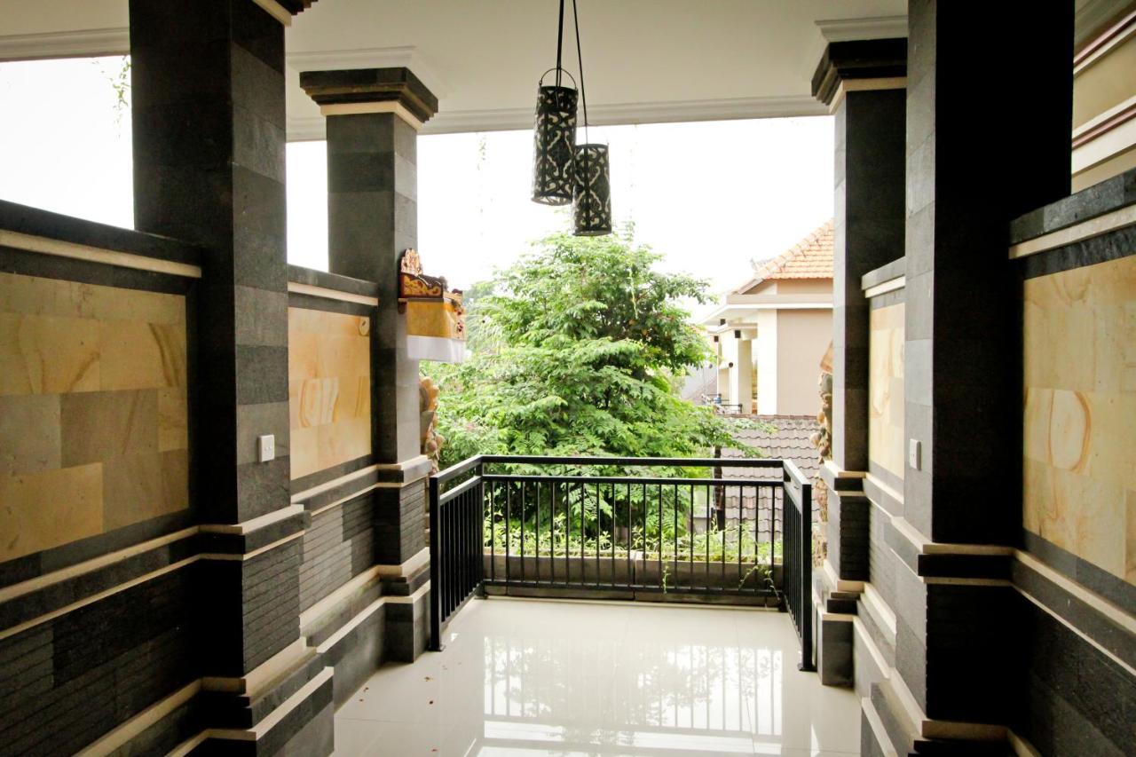 Wisma tamu Awan Bali House